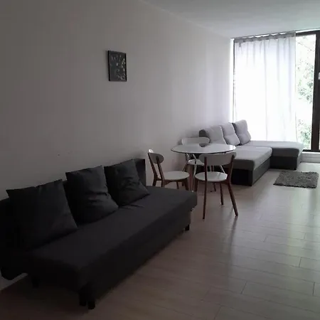 Grojecka 194 - Cozy By Homeprime Appartement